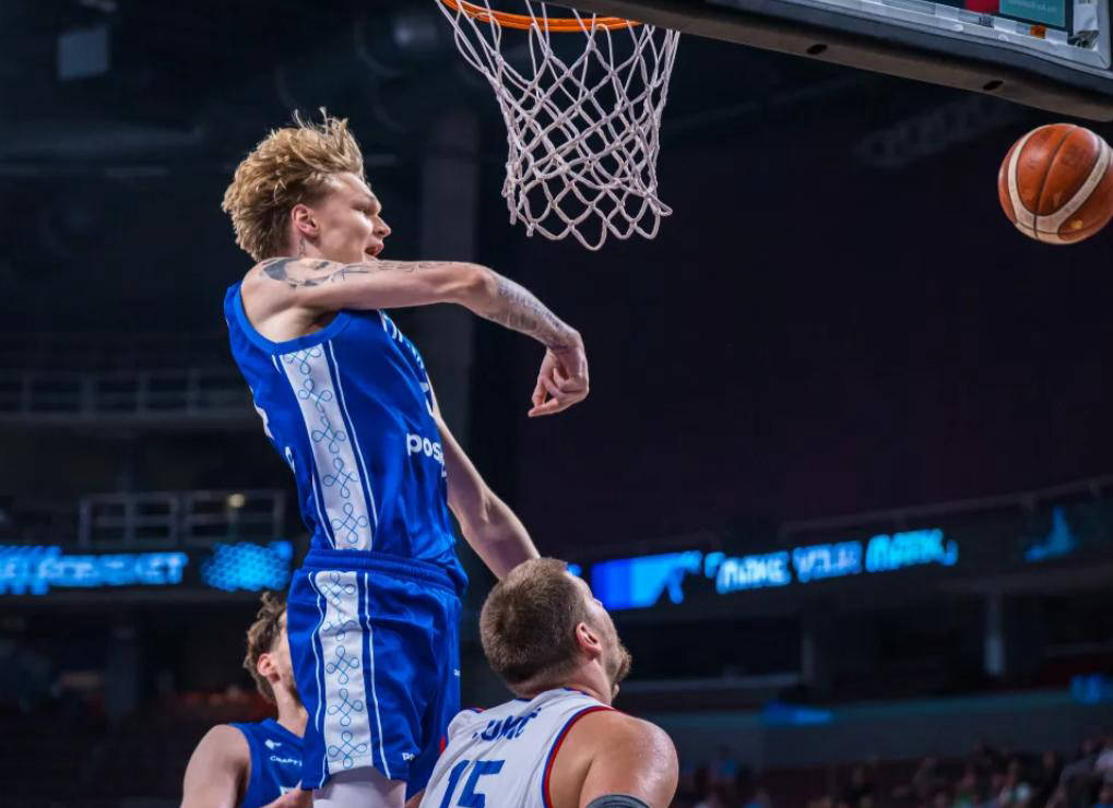 新秀球员崭露头角,个人得分独造壮举的简单介绍 新秀球员崭露头角,个人得分独造壮举的简单介绍