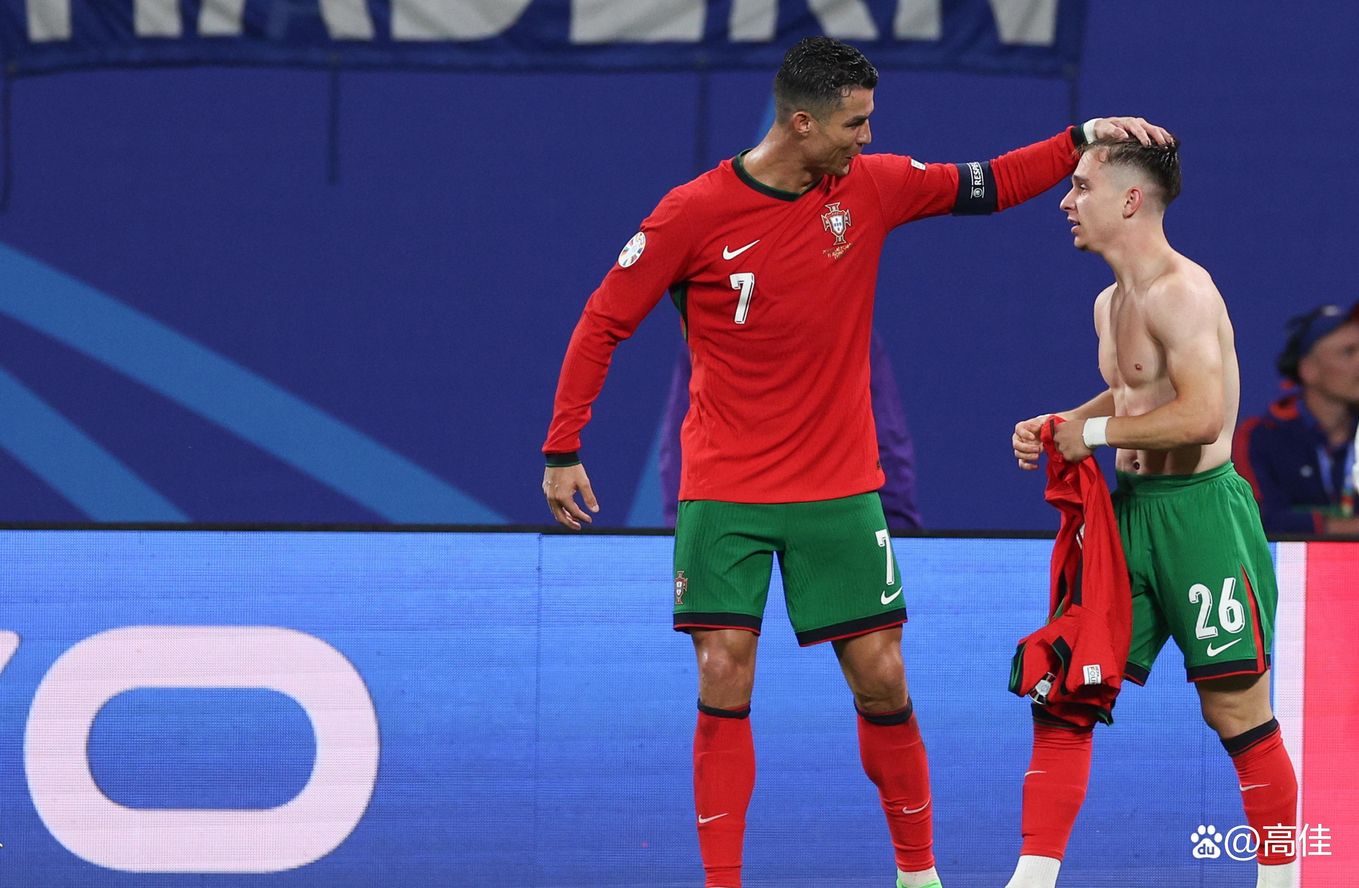 土耳其队主场迎战葡萄牙预计将展开激烈对抗 土耳其队主场迎战葡萄牙预计将展开激烈对抗