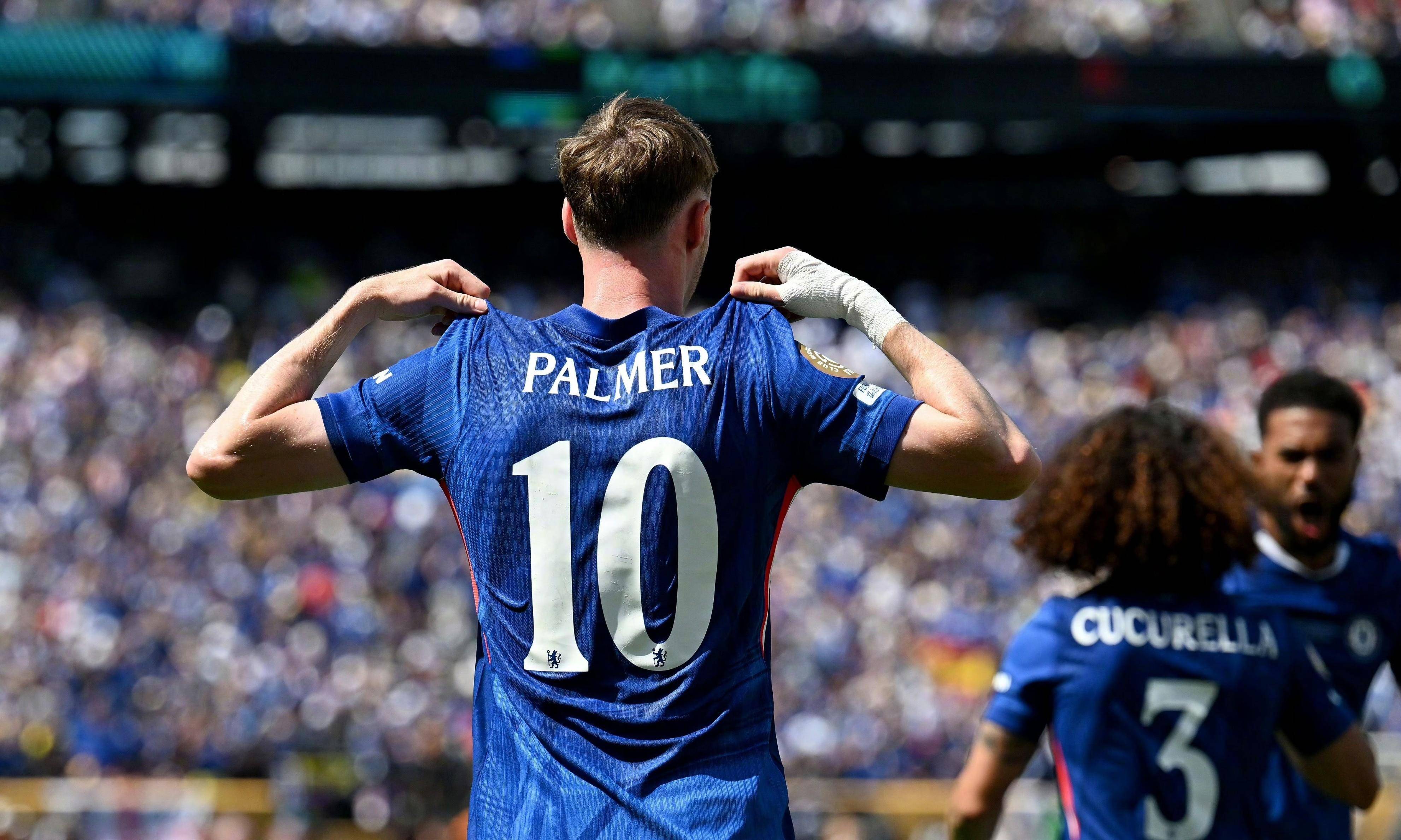 切尔西客场遭遇惨败，阵痛加剧