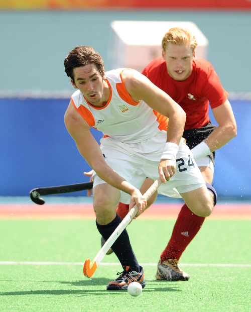 星空体育链接-美国击败加拿大队夺得曲棍球冠军